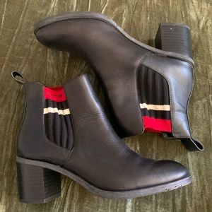 Calvin Klein Chelsea boots